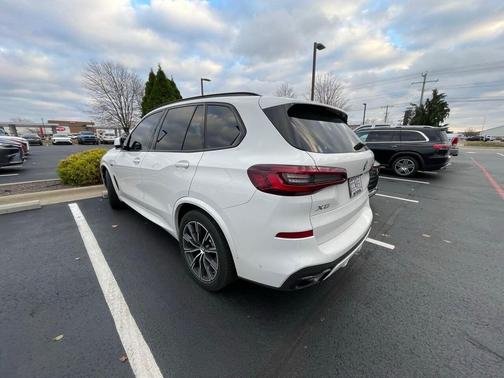 2023 BMW X5 xDrive45e