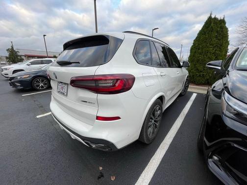 2023 BMW X5 xDrive45e