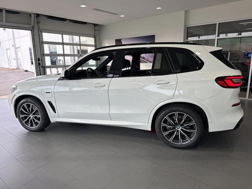 2023 BMW X5 PHEV xDrive45e