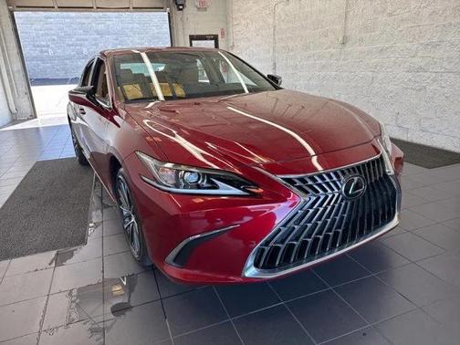 2025 Lexus ES 350 Base