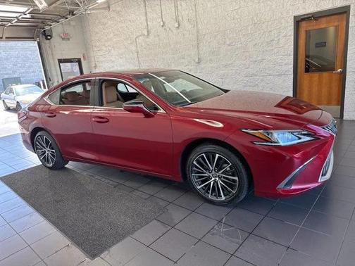 2025 Lexus ES 350 Base