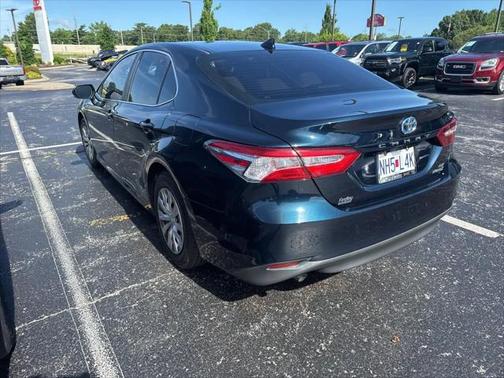 2019 Toyota Camry Hybrid LE