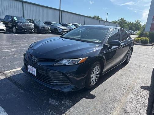 2019 Toyota Camry Hybrid LE