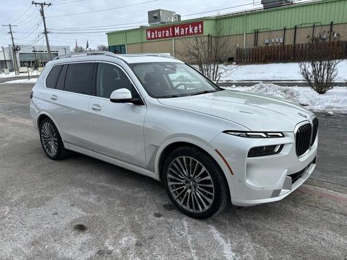 2023 BMW X7 xDrive40i