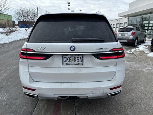 2023 BMW X7 xDrive40i