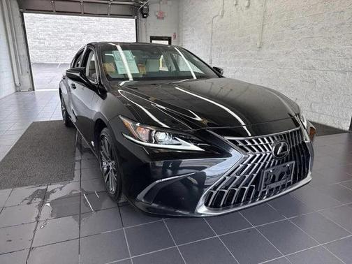 2023 Lexus ES 350 Base