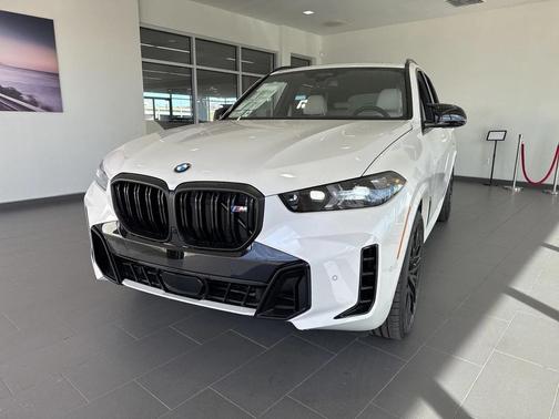2026 BMW X5 M60i