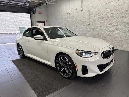 2025 BMW 230 xDrive