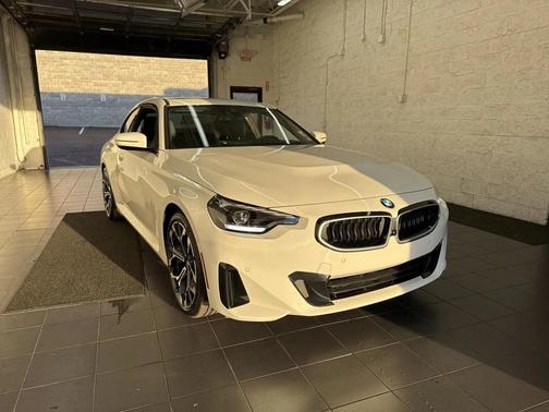 2025 BMW 230 xDrive