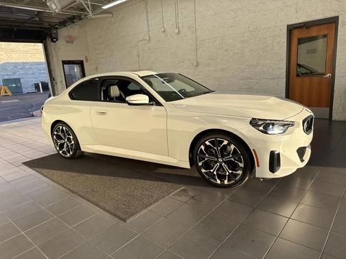 2025 BMW 230 xDrive