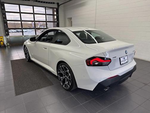 2025 BMW 230 xDrive