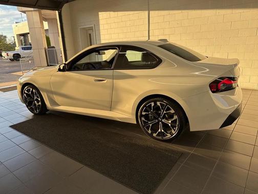 2025 BMW 230 xDrive