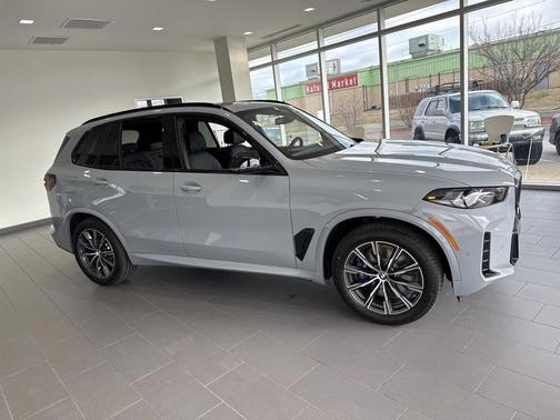2026 BMW X5 M60i