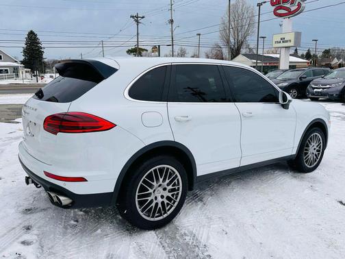 2015 Porsche Cayenne Cayenne