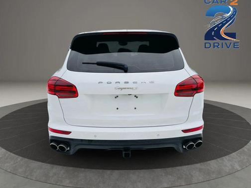 2015 Porsche Cayenne Cayenne