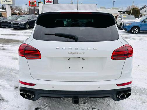 2015 Porsche Cayenne Cayenne