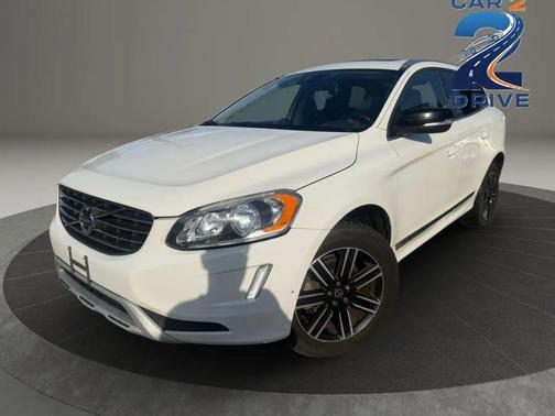 Ice White 2017 Volvo XC60 T5 Dynamic