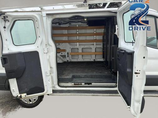 Oxford White 2017 Ford Transit-250 Base