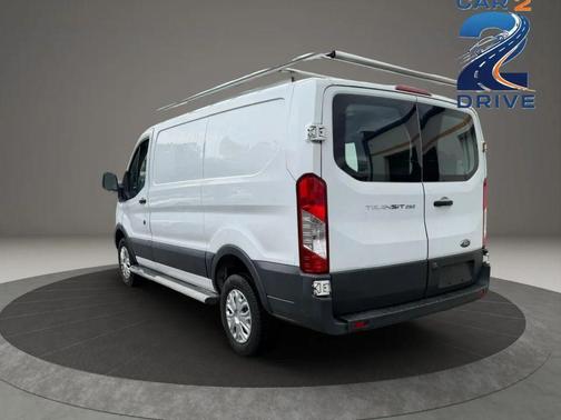 Oxford White 2017 Ford Transit-250 Base