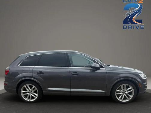 Gray 2018 Audi Q7 3.0T Prestige