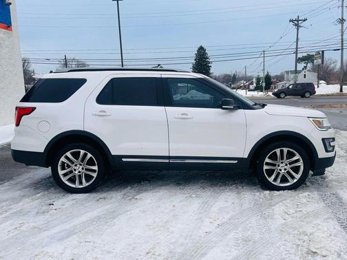 2017 Ford Explorer sport
