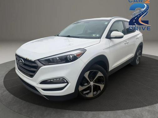 Winter White 2016 Hyundai TUCSON Sport