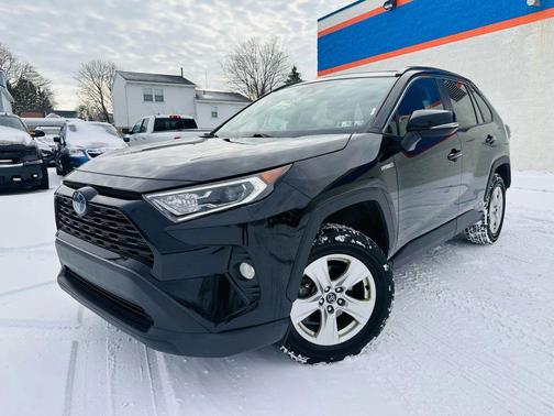 2020 Toyota RAV4 XLE