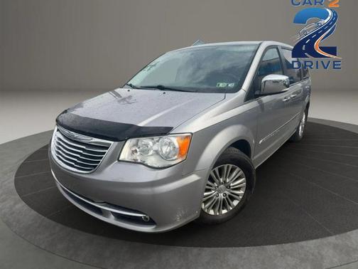 2016 Chrysler Town & Country Touring-L