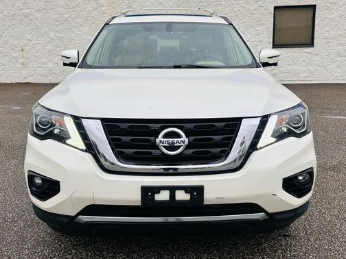 2017 Nissan Pathfinder Platinum