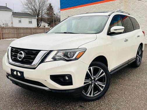 2017 Nissan Pathfinder Platinum