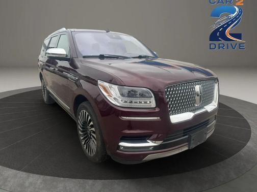 Burgundy 2018 Lincoln Navigator Black Label