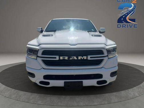 Bright White Clearcoat 2020 RAM 1500 Laramie