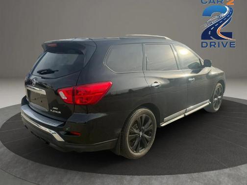 2017 Nissan Pathfinder Platinum