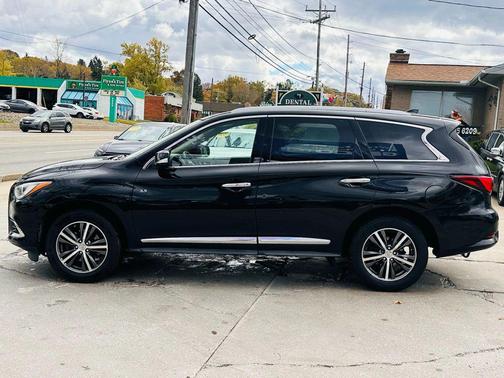 2018 INFINITI QX60 Base