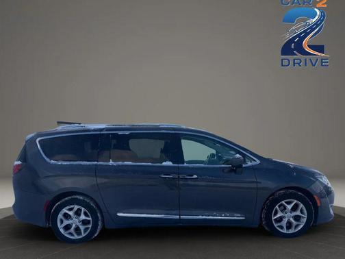 2020 Chrysler Pacifica Touring-L Plus