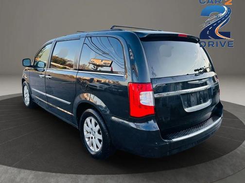 2012 Chrysler Town & Country Touring-L
