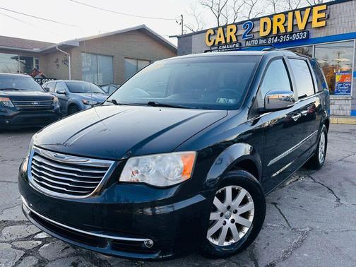 2012 Chrysler Town & Country Touring-L