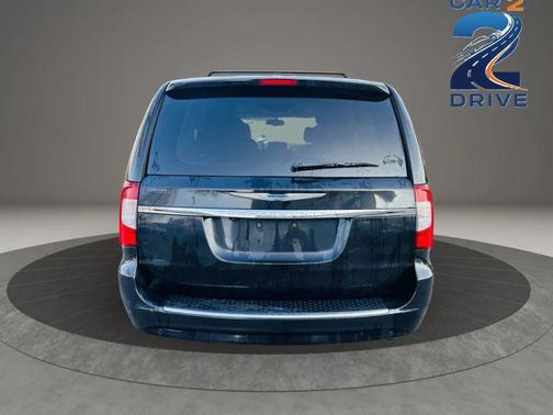 2012 Chrysler Town & Country Touring-L