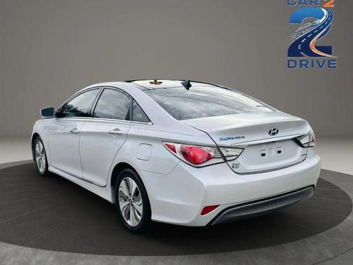 2015 Hyundai SONATA Hybrid Limited