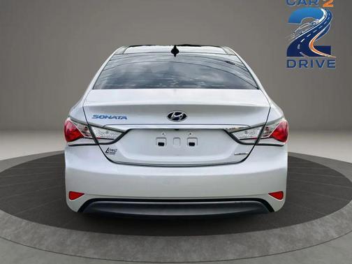 2015 Hyundai SONATA Hybrid Limited