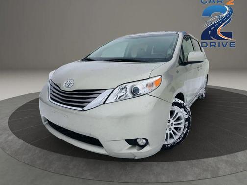 2015 Toyota Sienna XLE