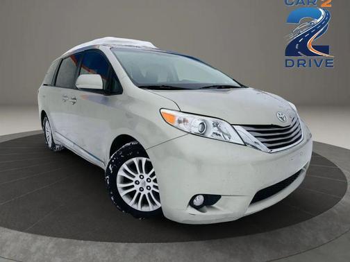 2015 Toyota Sienna XLE