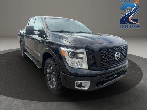 Magnetic Black Metallic 2019 Nissan Titan PRO-4X