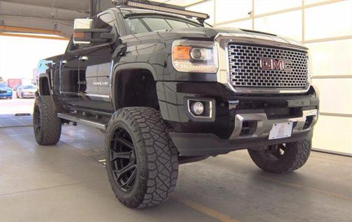 2017 GMC Sierra 2500 Denali