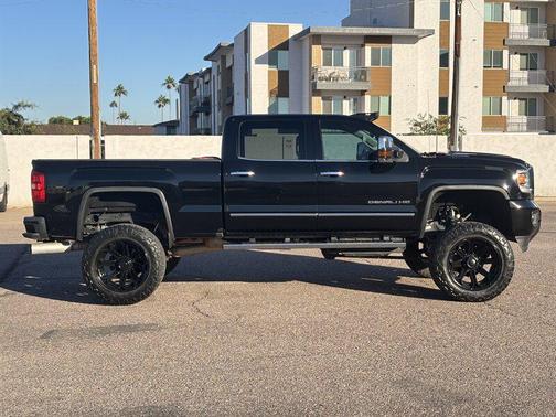 2017 GMC Sierra 2500 Denali