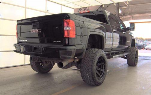 2017 GMC Sierra 2500 Denali