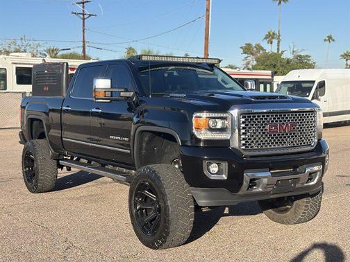 2017 GMC Sierra 2500 Denali