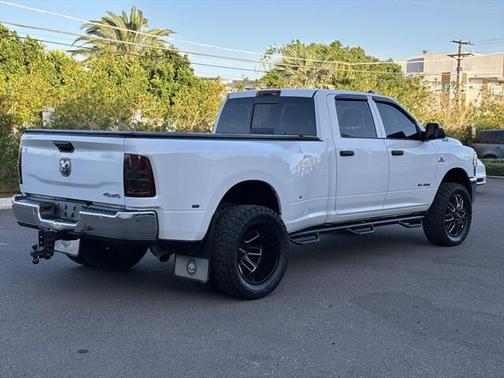 2020 RAM 3500 Tradesman Crew Cab 4x4 8' Box