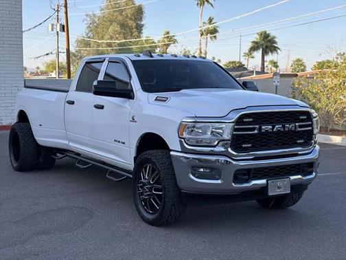2020 RAM 3500 Tradesman Crew Cab 4x4 8' Box