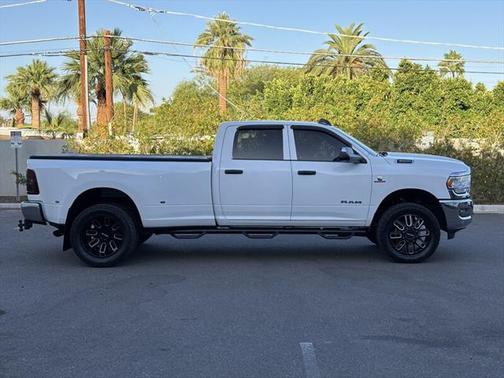 2020 RAM 3500 Tradesman Crew Cab 4x4 8' Box